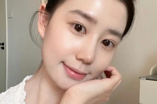 直至张予曦火了才知她跟张馨予处境一样因颜值走红也因此被造谣多年
