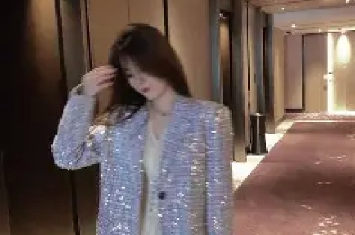 女篮就球员本身技术心理素质上说退步的厉害不知道跟WCBA这种明星球员扎堆一个队砸钱搞的金元篮球有没有关系